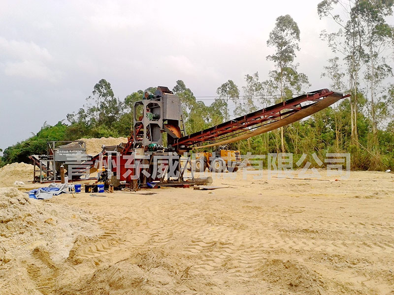 海南儋州挖斗洗沙機應用現場